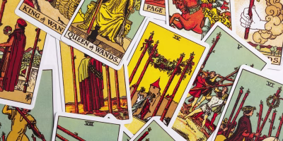Scattered Tarot cards